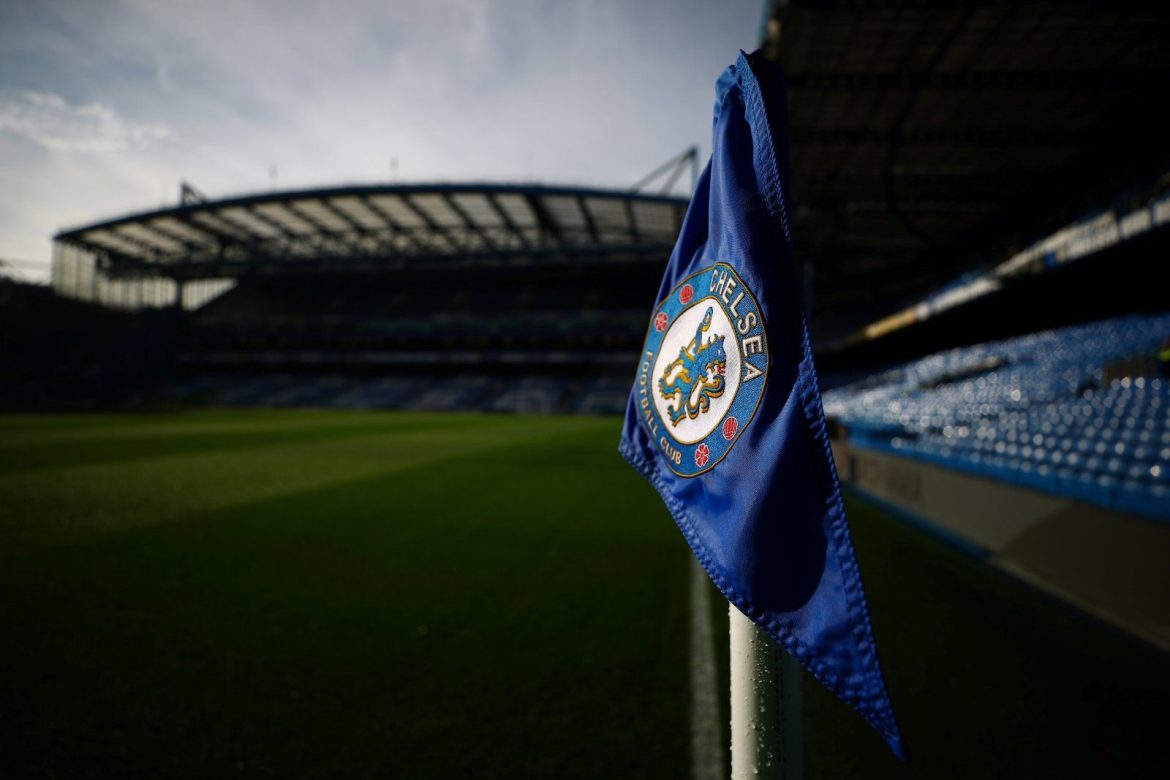 Chelsea: Surprise name on manager shortlist