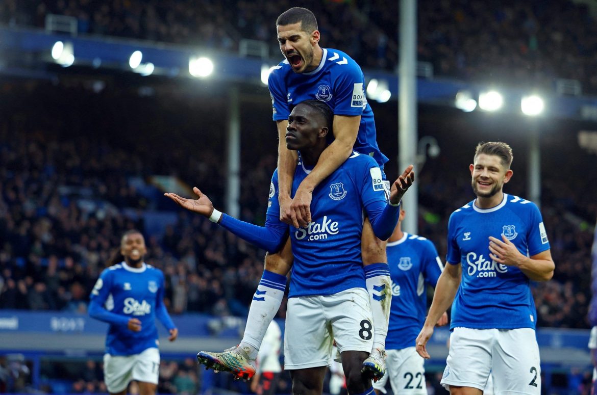 Everton: Predicted XI, team & injury news