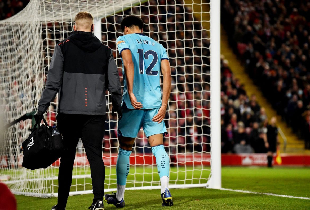 Newcastle: Howe drops Lewis update